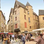 Stunning In Cénac-et-Saint-Julien
