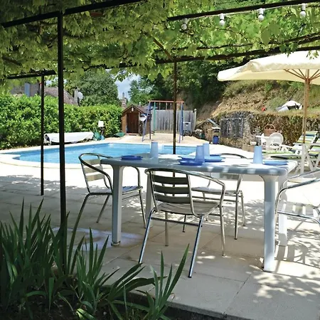 Stunning In Cenac-et-Saint-Julien